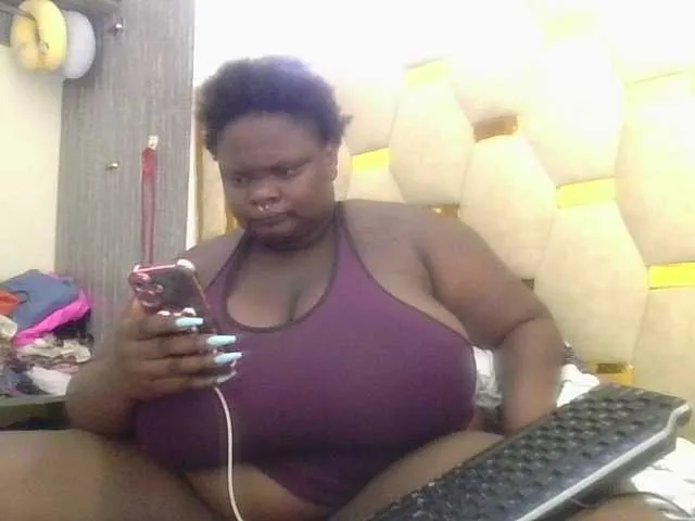 Live sex webcam photo for Ekesaabooby #292161810