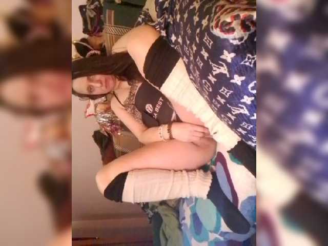 Live sex webcam photo for EksaCake #277547369