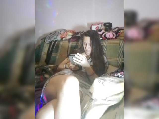 Live sex webcam photo for EksaCake #278140430