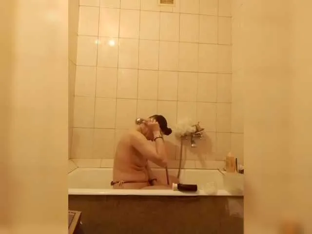 Live sex webcam photo for EksaCake #290377050