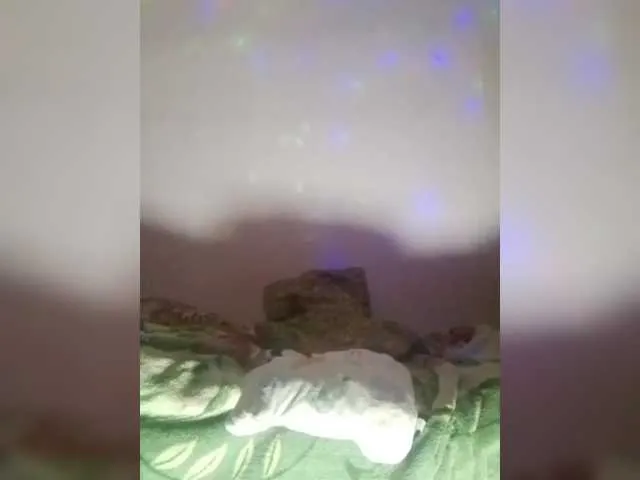 Live sex webcam photo for EksaCake #290501085