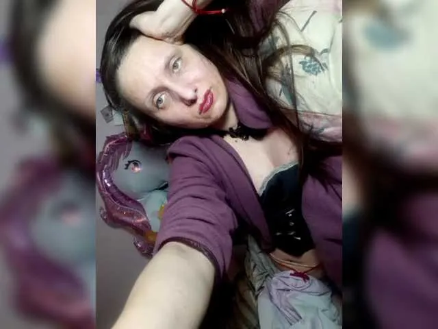 Live sex webcam photo for EksaCake #290569993