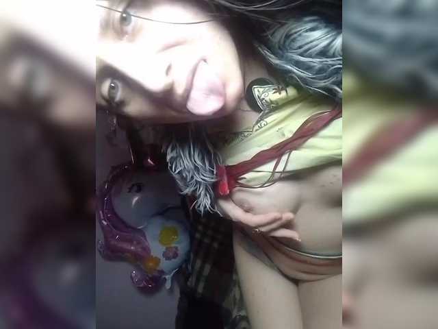 Live sex webcam photo for EksaCake #290602949