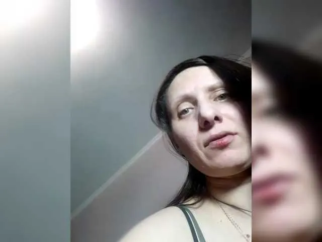 Live sex webcam photo for EksaCake #290730669