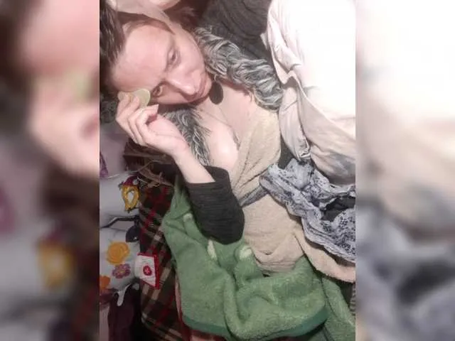 Live sex webcam photo for EksaCake #290974901