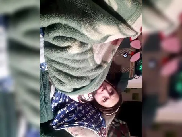 Live sex webcam photo for EksaCake #292114554