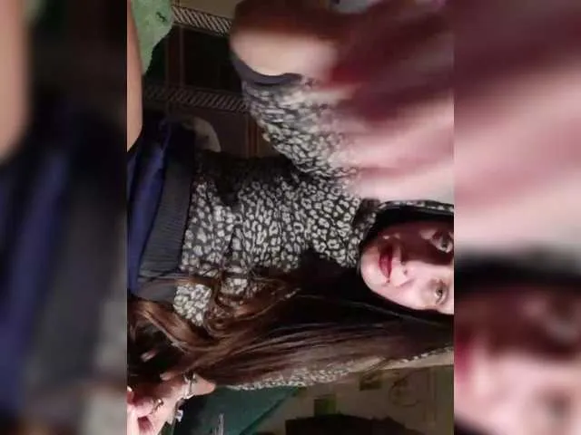 Live sex webcam photo for EksaCake #292137776