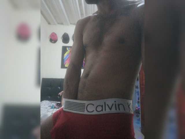 Live sex webcam photo for ElGocho #276780562