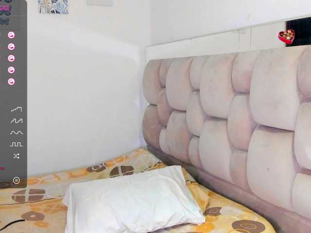 Live sex webcam photo for ElaraQuinn #278097868