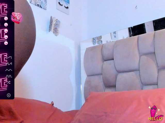 Live sex webcam photo for ElaraQuinn #291024989