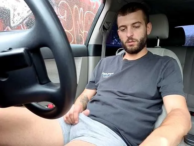 Live sex webcam photo for Elchapoguzman95 #291829400