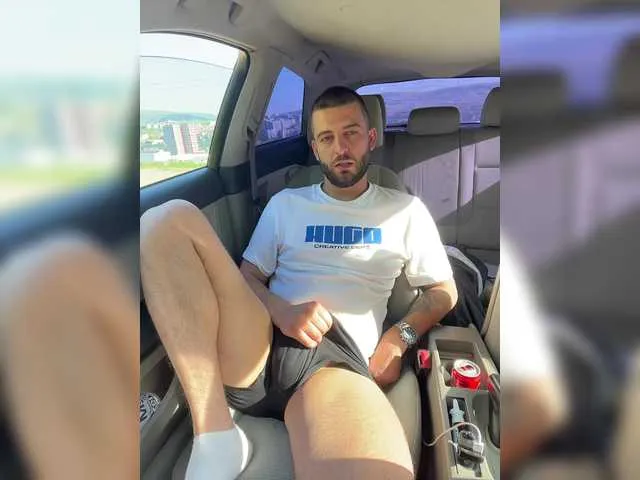 Live sex webcam photo for Elchapoguzman95 #293528474
