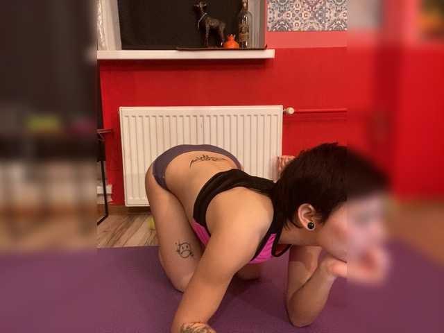 Live sex webcam photo for Electra- #292337158