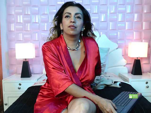 Live sex webcam photo for ElegantEve #278073249