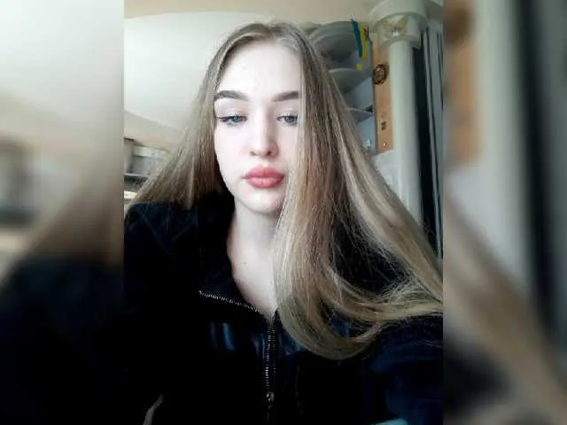 Live sex webcam photo for ElegantLady19 #273023360