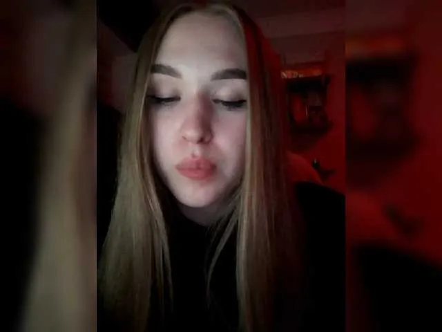 Live sex webcam photo for ElegantLady19 #273371210