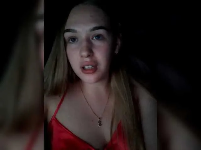 Live sex webcam photo for ElegantLady19 #274378345