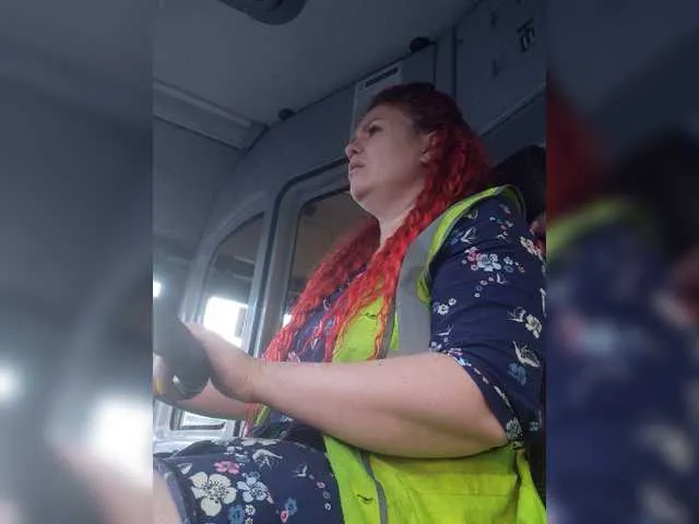 Live sex webcam photo for ElegantLady77 #275527718