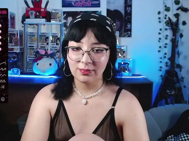 Live sex webcam photo for ElektraHyuga #272704537