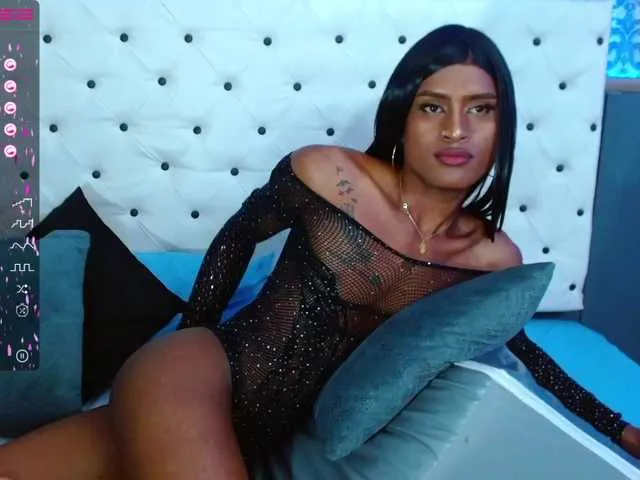 Live sex webcam photo for ElektraQueen #275649094