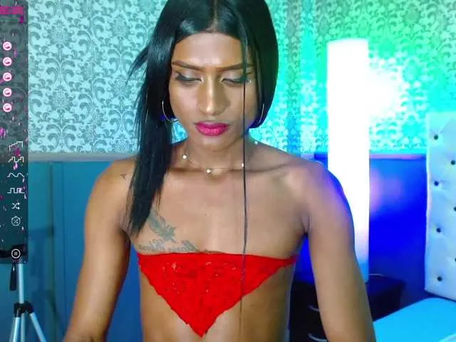 Live sex webcam photo for ElektraQueen #275677213