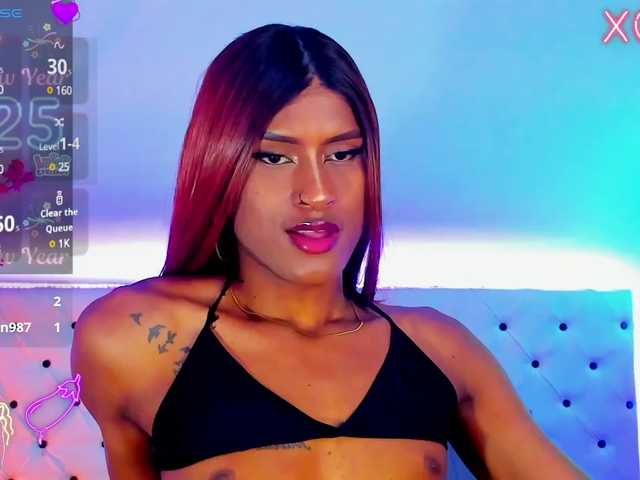 Live sex webcam photo for ElektraQueen #290362442