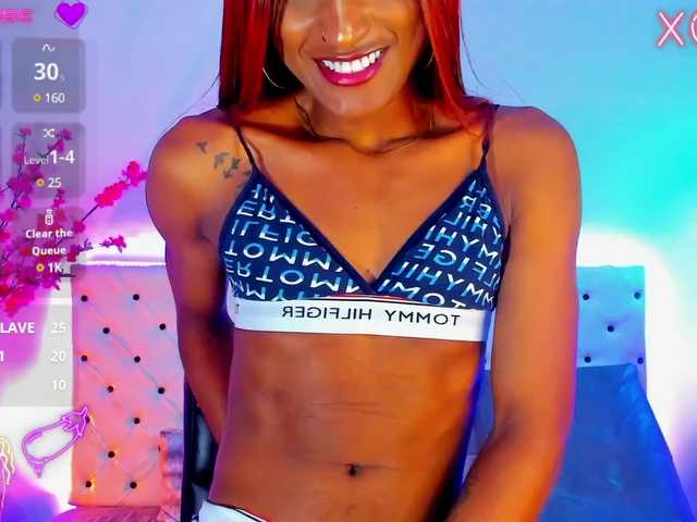 Live sex webcam photo for ElektraQueen #290408920