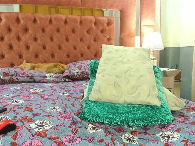 Live sex webcam photo for ElektraTs #290358859