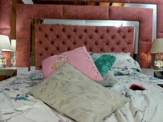 Live sex webcam photo for ElektraTs #291101082