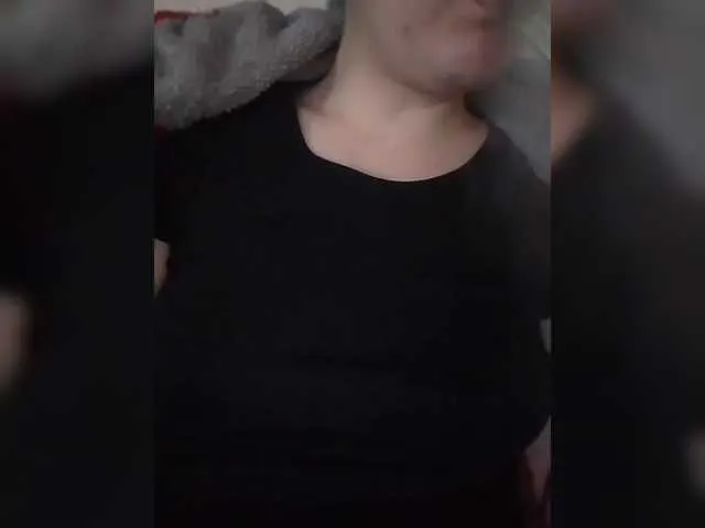 Live sex webcam photo for Elena19962 #290813251