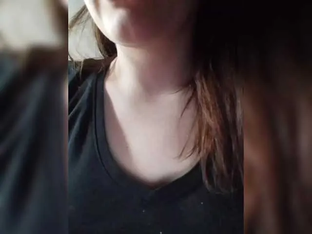 Live sex webcam photo for Elena19962 #290998292