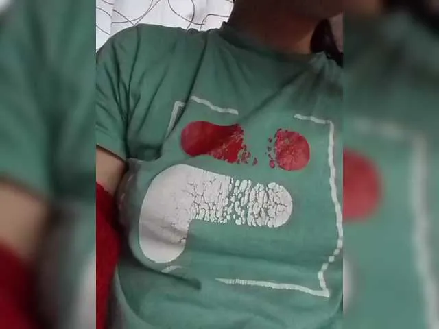 Live sex webcam photo for Elena19962 #291057678