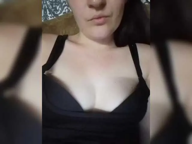 Live sex webcam photo for Elena19962 #291247915