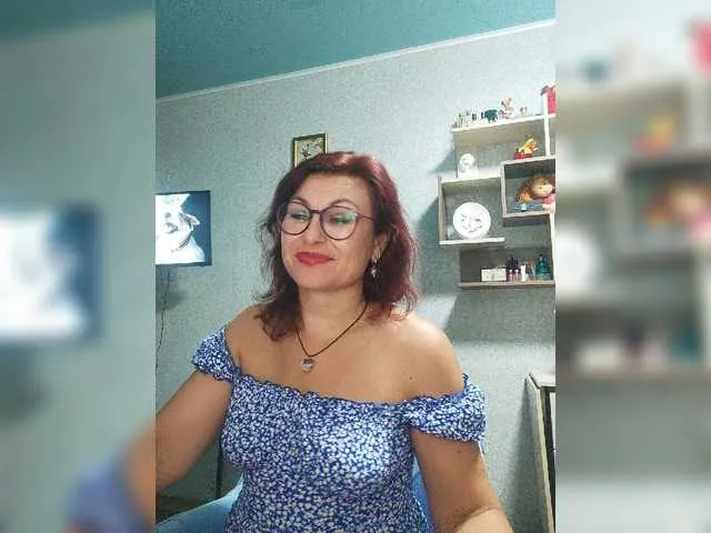 Live sex webcam photo for ElenaDroseraa #275608224