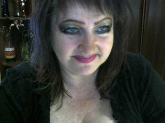 Live sex webcam photo for ElenaZed #287985109