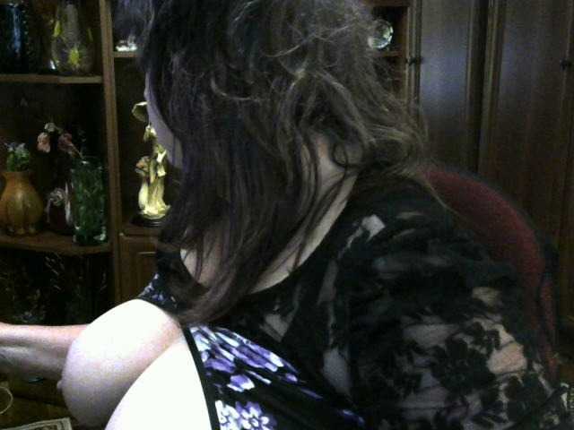 Live sex webcam photo for ElenaZed #287985125