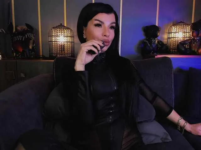 Live sex webcam photo for EleniaDevons #290628808