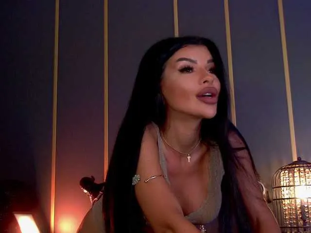 Live sex webcam photo for EleniaDevons #291629035