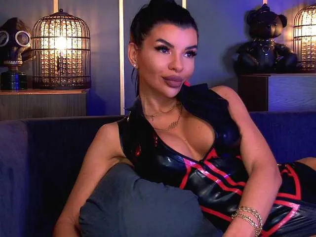 Live sex webcam photo for EleniaDevons #292376331