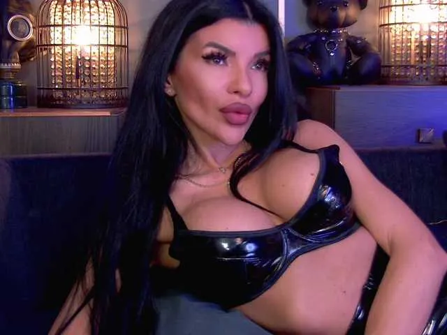 Live sex webcam photo for EleniaDevons #293317626