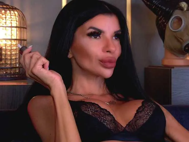 Live sex webcam photo for EleniaDevons #293795644