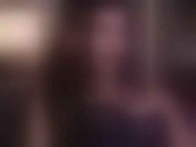 Live sex webcam photo for EleniaDevons #293876653