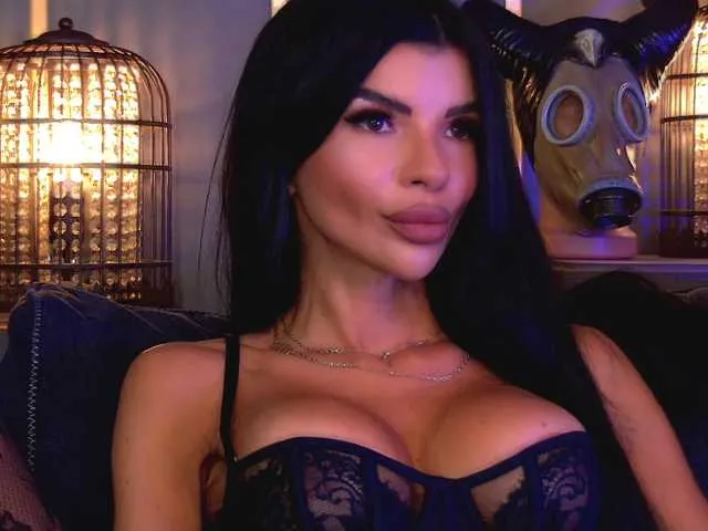 Live sex webcam photo for EleniaDevons #294161610