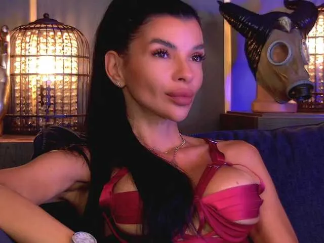 Live sex webcam photo for EleniaDevons #294227296