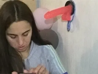 Live sex webcam photo for Eleonor30 #182693675