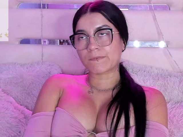 Live sex webcam photo for EliJass #276650223