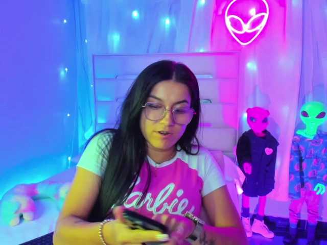 Live sex webcam photo for EliJass #277486379