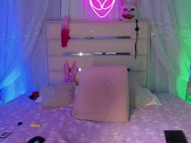 Live sex webcam photo for EliJass #277936692