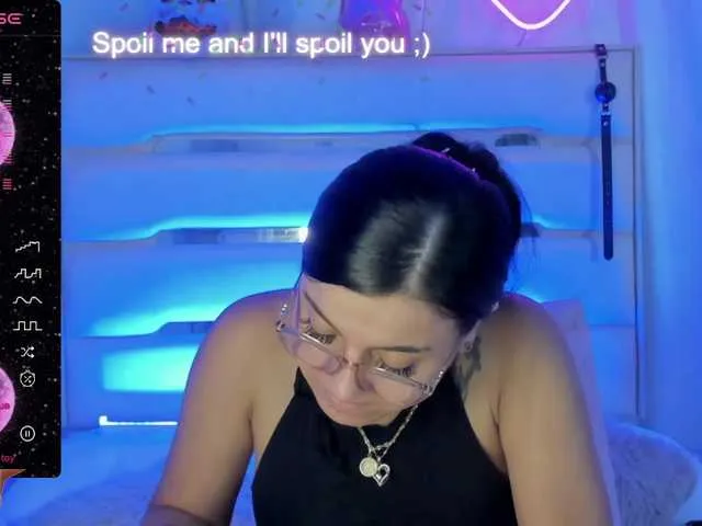 Live sex webcam photo for EliJass #288512796