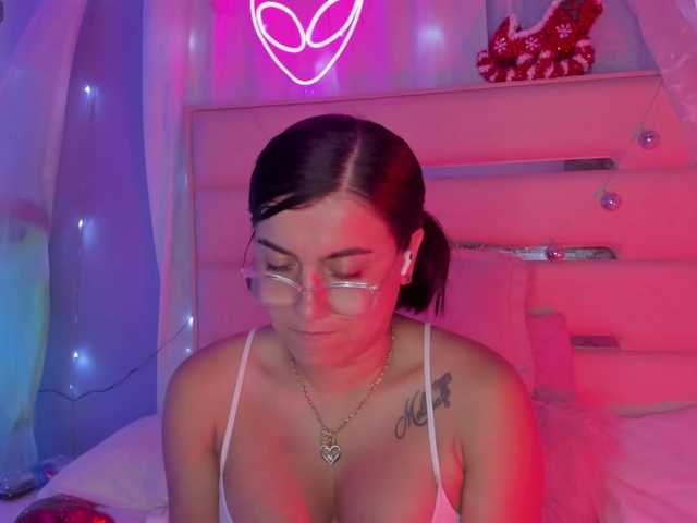 Live sex webcam photo for EliJass #290240427